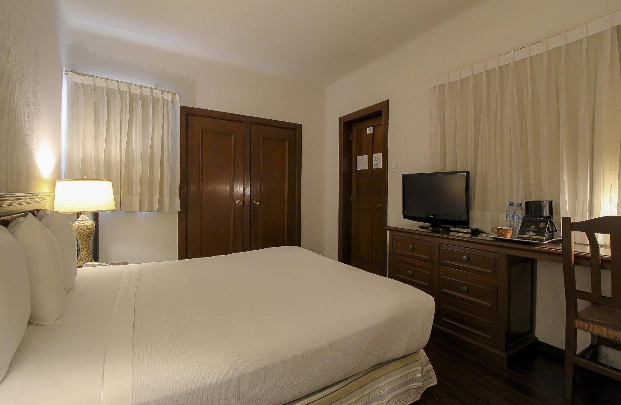 Hotel Casino Morelia Bagian luar foto