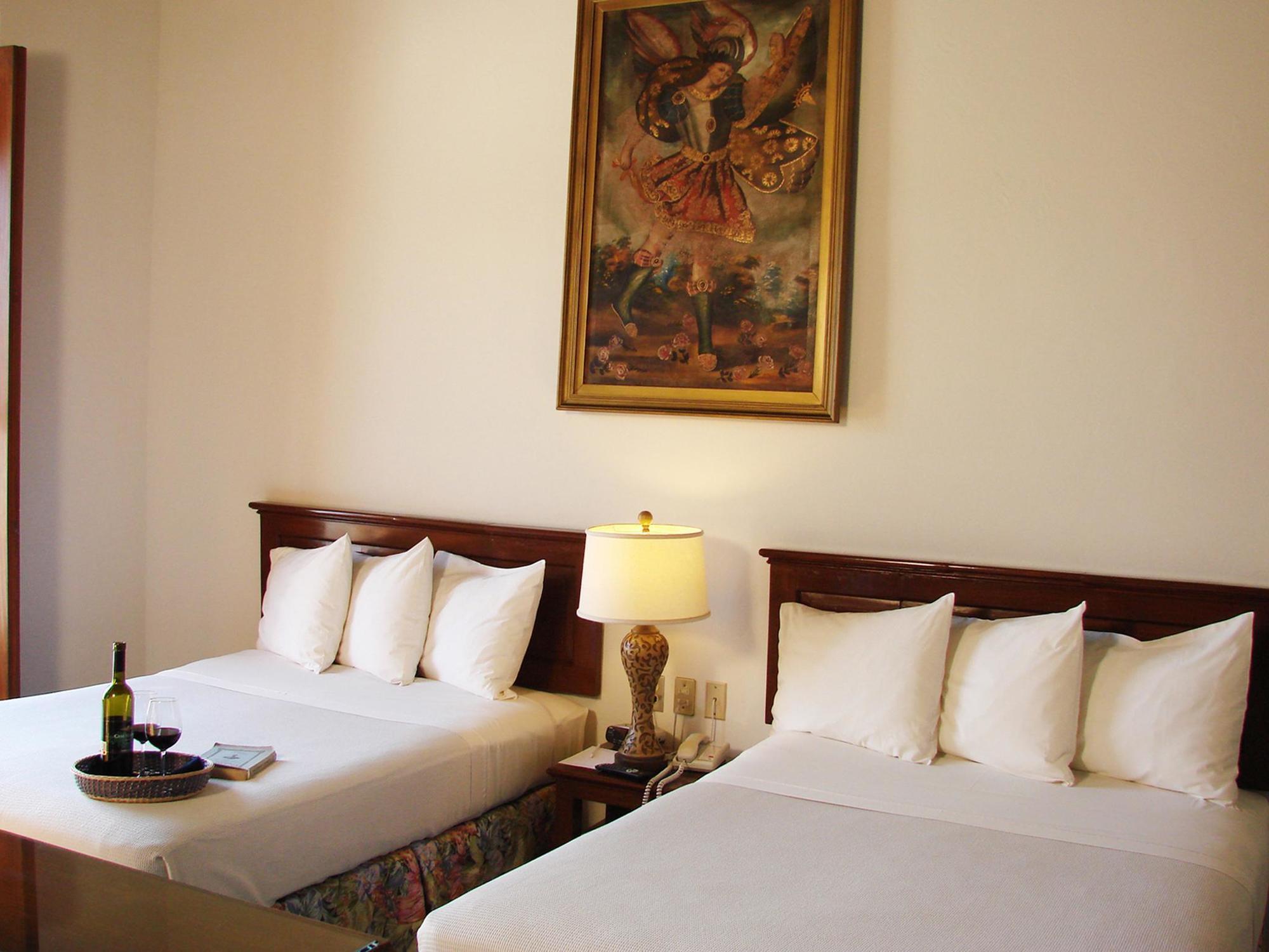 Hotel Casino Morelia Bagian luar foto