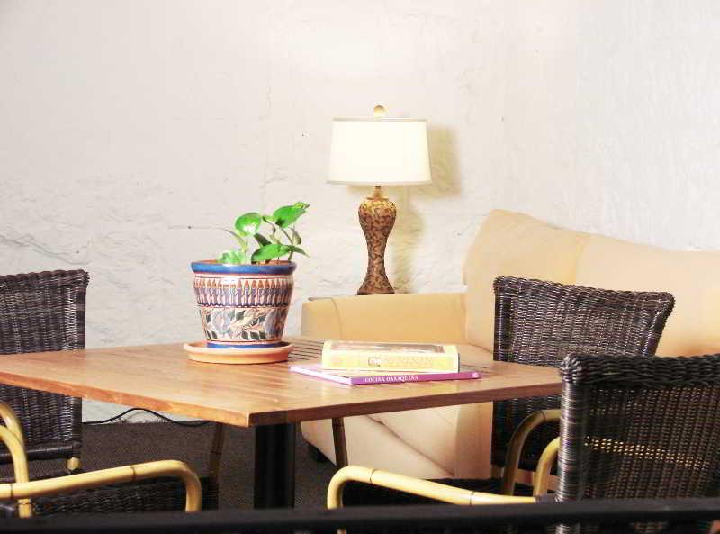 Hotel Casino Morelia Bagian luar foto